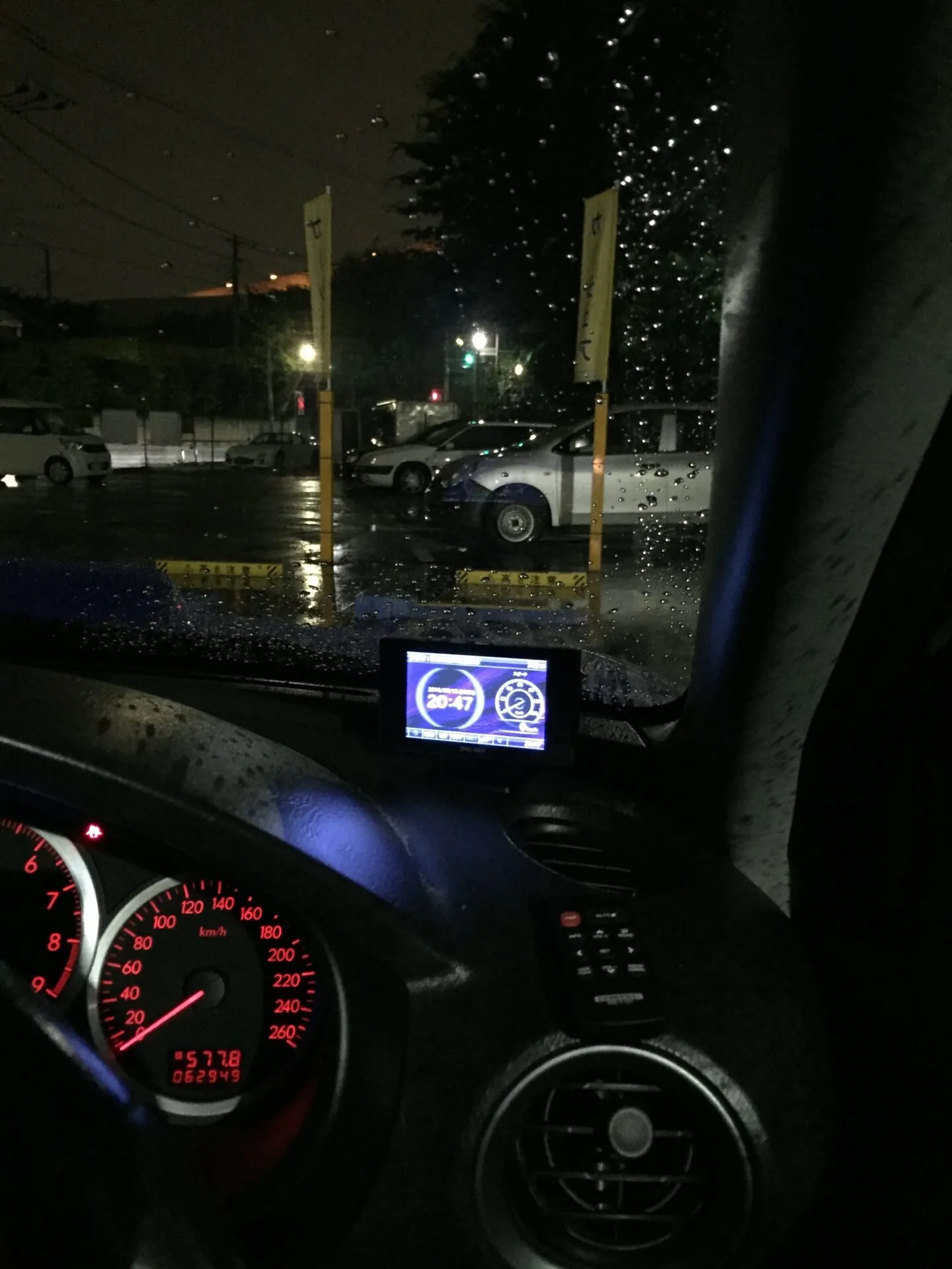 レーダー探知機(ZERO600V)とドラレコを取り付け