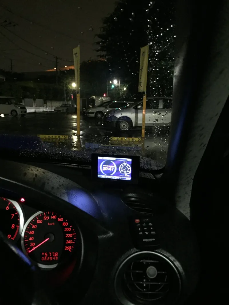 レーダー探知機(ZERO600V)とドラレコを取り付け